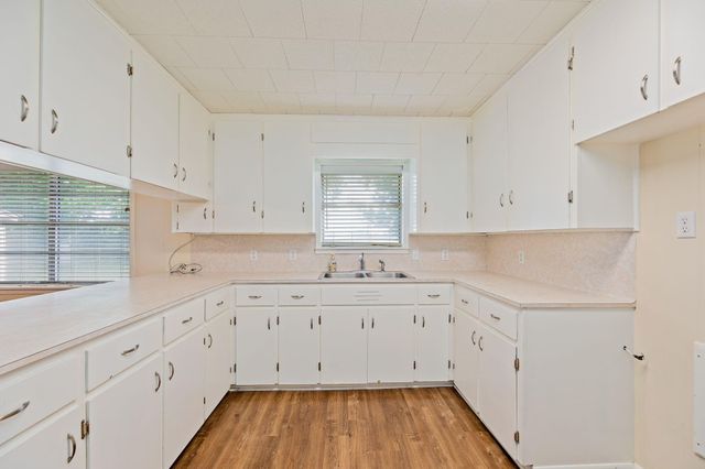 3644 W State Highway 71 Highway, La Grange, TX 78945