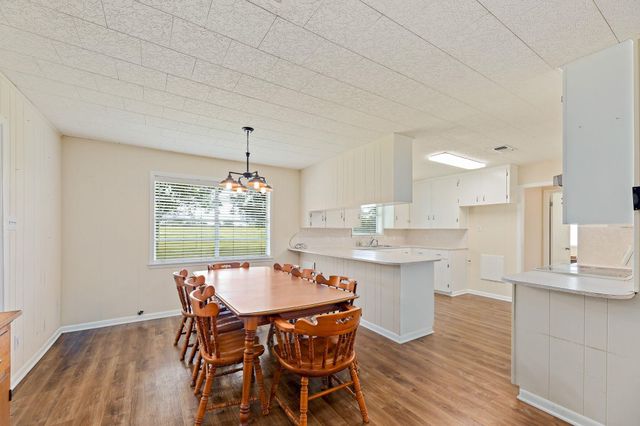 3644 W State Highway 71 Highway, La Grange, TX 78945