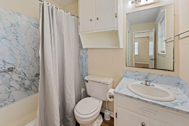 3644 W State Highway 71 Highway, La Grange, TX 78945