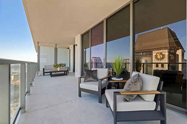 275 1ST AVENUE S 3003, St Petersburg, FL 33701