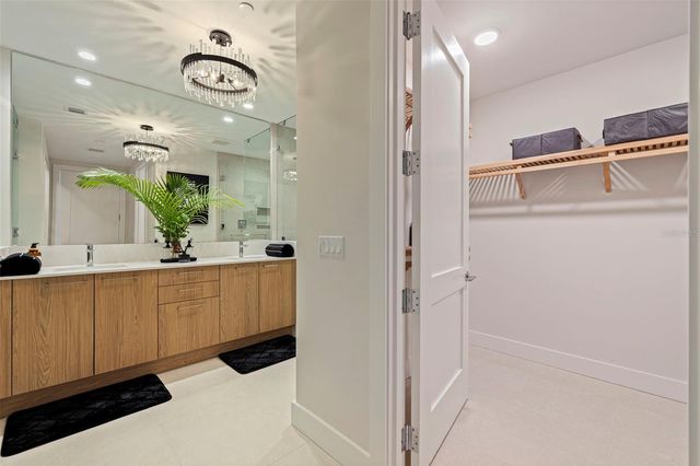 275 1ST AVENUE S 3003, St Petersburg, FL 33701