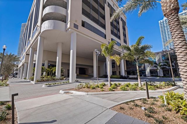 275 1ST AVENUE S 3003, St Petersburg, FL 33701