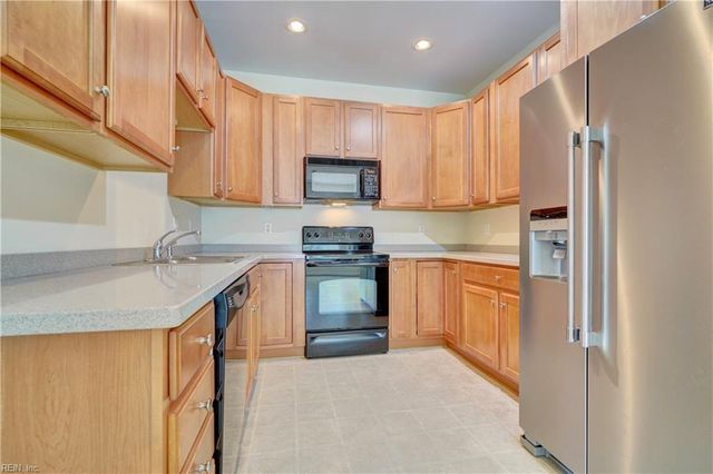 5111 S Links CIR, Suffolk, VA 23435