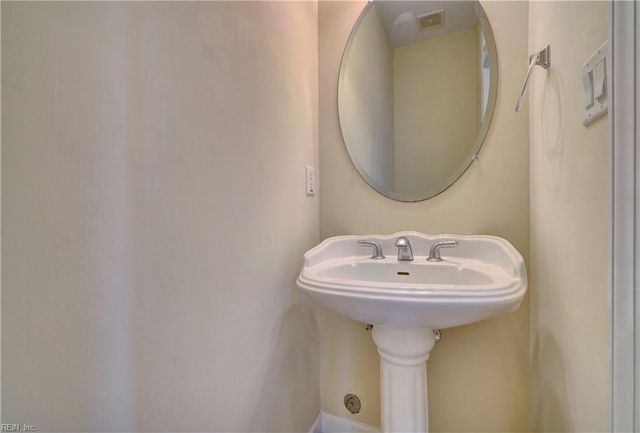 5111 S Links CIR, Suffolk, VA 23435