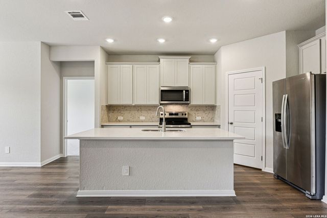 10242 King Robert, San Antonio, TX 78239