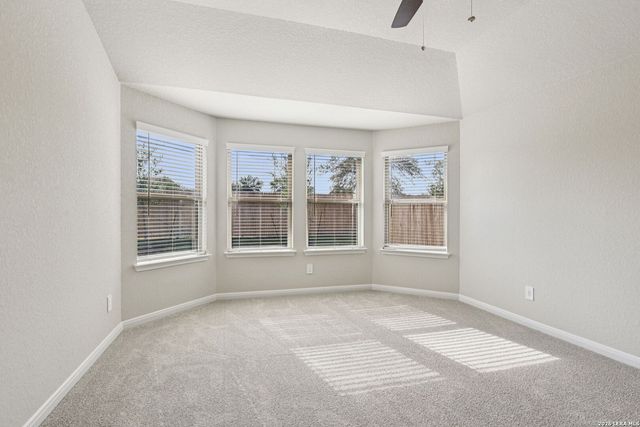 10242 King Robert, San Antonio, TX 78239