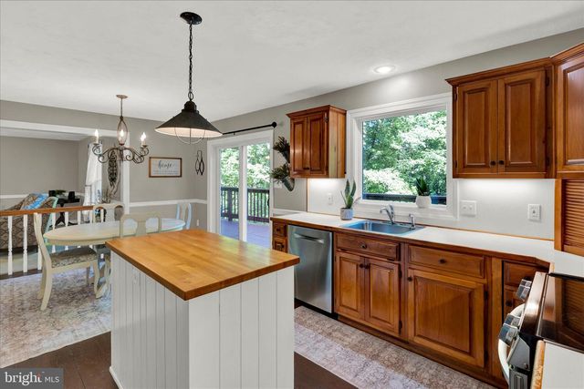 5600 FISH AND GAME RD, Dover, PA 17315