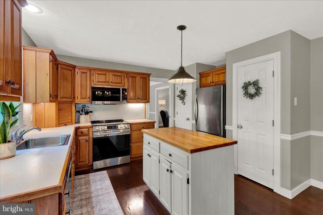 5600 FISH AND GAME RD, Dover, PA 17315