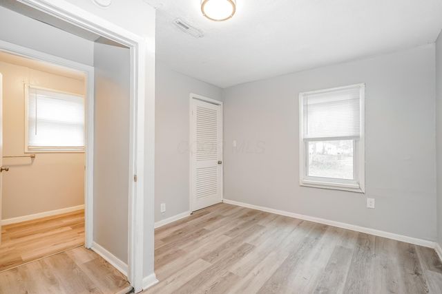 2864 E 10th Avenue, Columbus, OH 43219