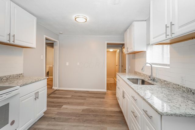 2864 E 10th Avenue, Columbus, OH 43219