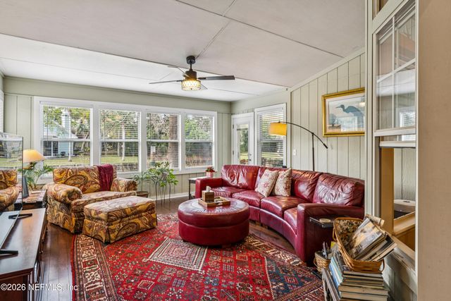 1802 BLUE HERON Lane, Jacksonville Beach, FL 32250