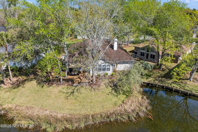 1802 BLUE HERON Lane, Jacksonville Beach, FL 32250