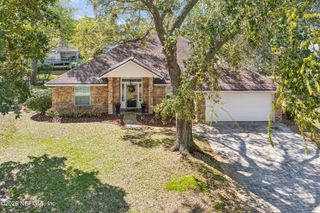1802 BLUE HERON Lane, Jacksonville Beach, FL 32250