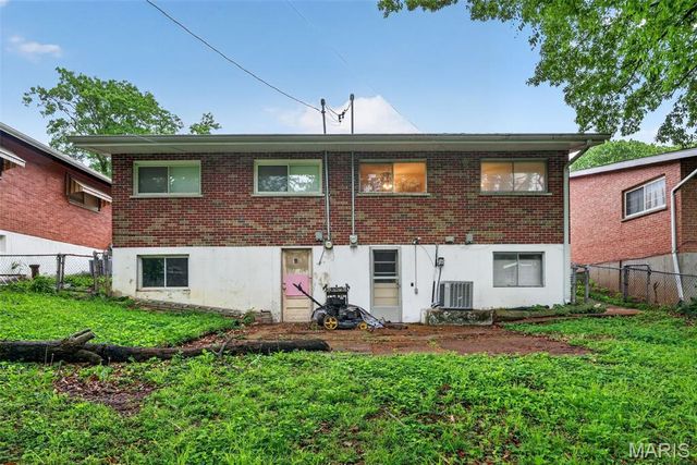 3129 & 3113 Sherman Drive, St Ann, MO 63074
