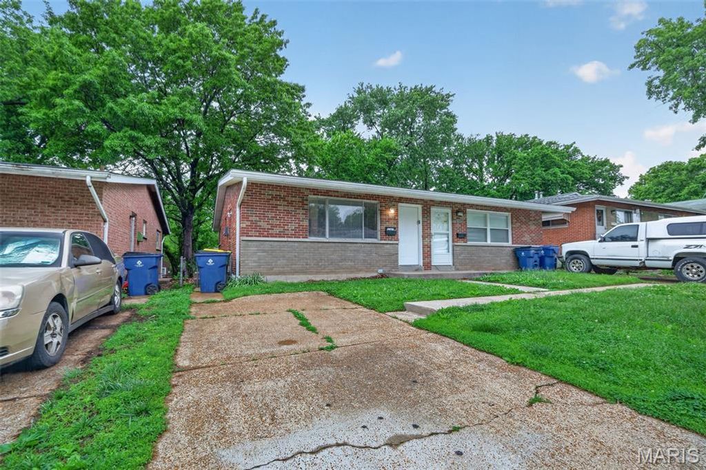 3129 & 3113 Sherman Drive, St Ann, MO 63074