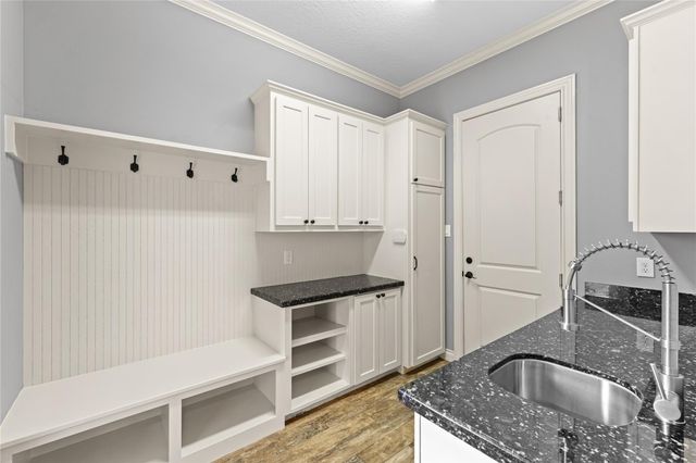 1517 Woodcrest Drive, Houston, TX 77018