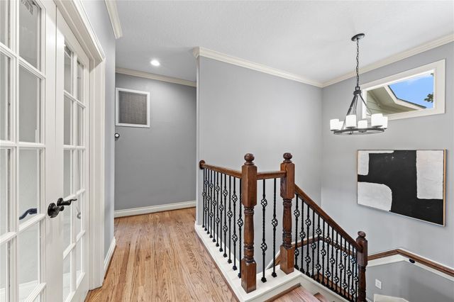 1517 Woodcrest Drive, Houston, TX 77018