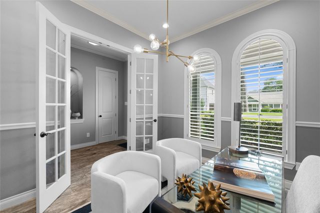 1517 Woodcrest Drive, Houston, TX 77018
