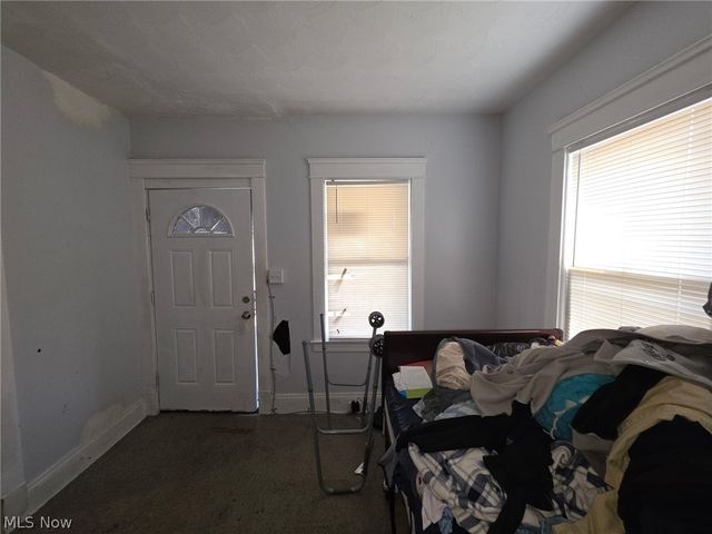 19806 Shawnee Avenue, Cleveland, OH 44119
