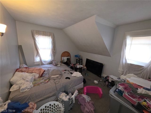 19806 Shawnee Avenue, Cleveland, OH 44119