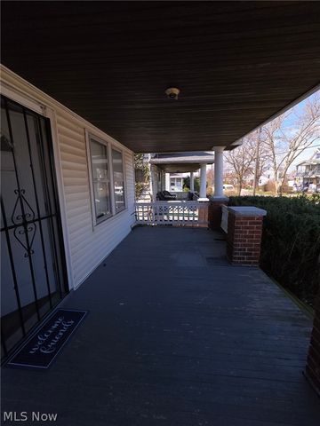 19806 Shawnee Avenue, Cleveland, OH 44119