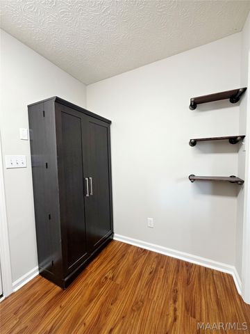 73 Reid Circle, Deatsville, AL 36022