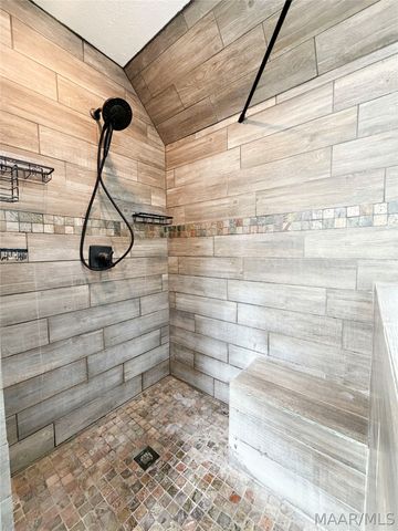 73 Reid Circle, Deatsville, AL 36022