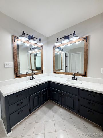 73 Reid Circle, Deatsville, AL 36022