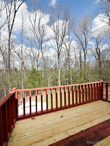 73 Reid Circle, Deatsville, AL 36022