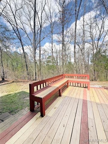 73 Reid Circle, Deatsville, AL 36022