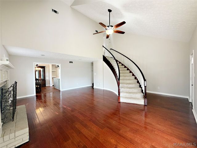 73 Reid Circle, Deatsville, AL 36022