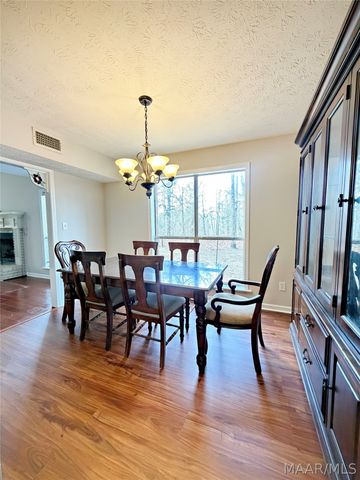 73 Reid Circle, Deatsville, AL 36022