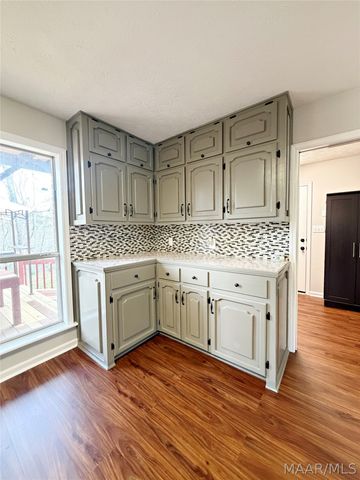 73 Reid Circle, Deatsville, AL 36022