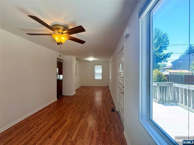 1 Cedar Lane, Paramus, NJ 07652