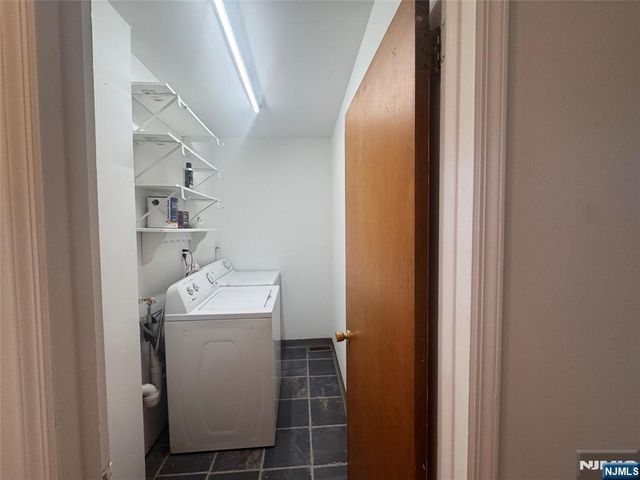1 Cedar Lane, Paramus, NJ 07652