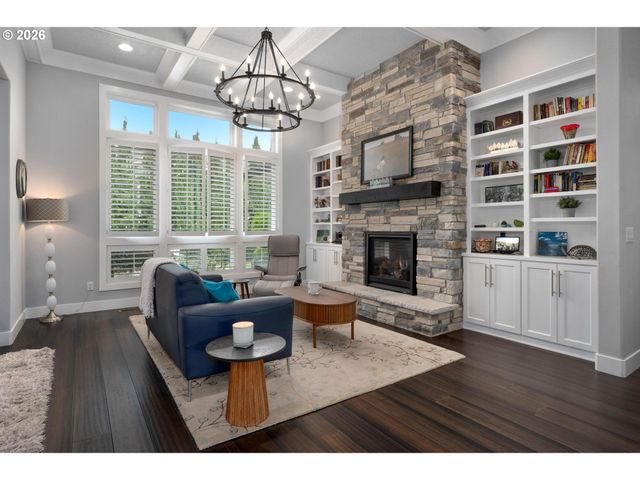 570 Nw 11TH Ave, Canby, OR 97013
