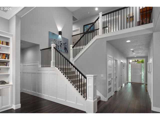 570 Nw 11TH Ave, Canby, OR 97013