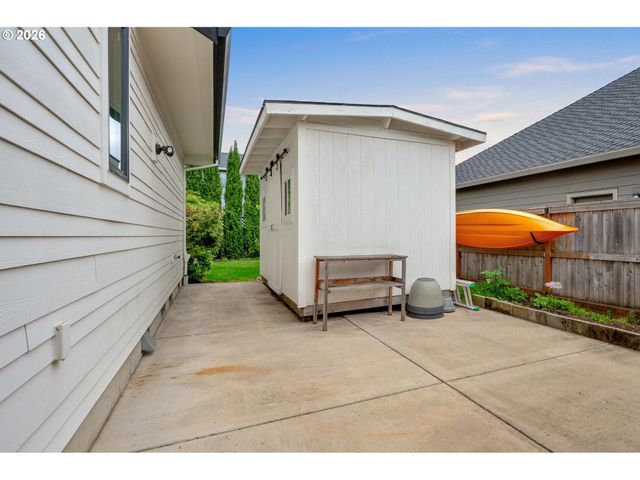 570 Nw 11TH Ave, Canby, OR 97013