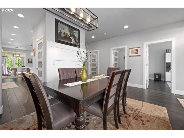 570 Nw 11TH Ave, Canby, OR 97013