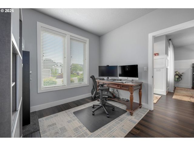570 Nw 11TH Ave, Canby, OR 97013