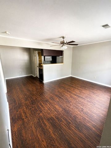 11610 Vance Jackson Rd Apt 867, San Antonio, TX 78230