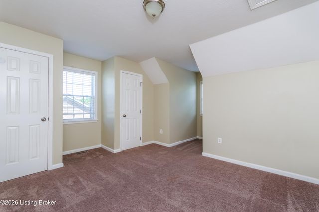 13009 Lavenia Ln, Louisville, KY 40272