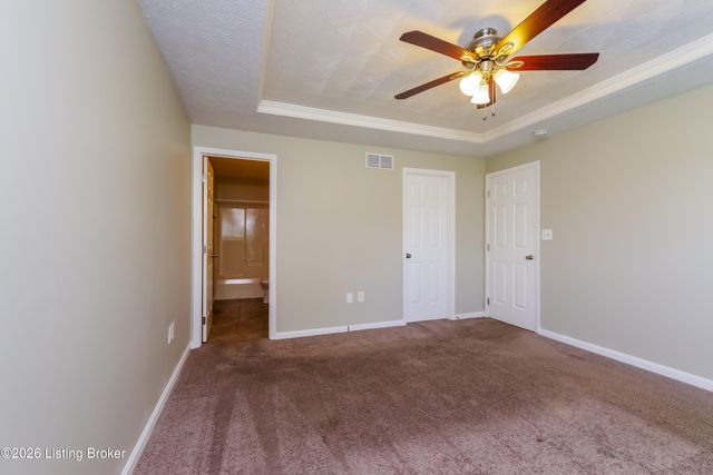 13009 Lavenia Ln, Louisville, KY 40272