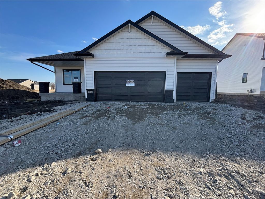 1517 Maple Street, Granger, IA 50109