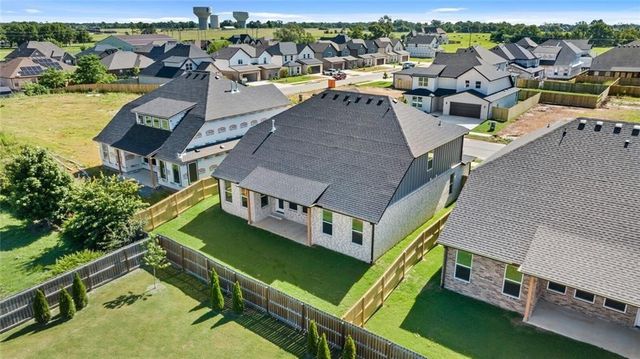 1851 Utopia Street, Centerton, AR 72719