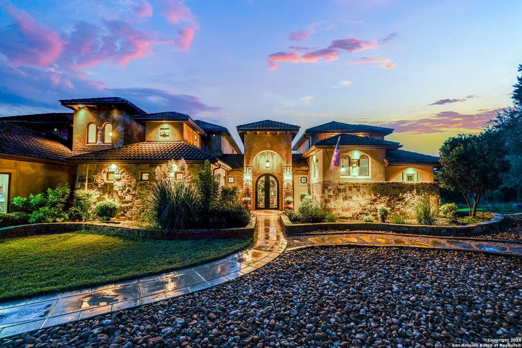 2170 Sierra Madre, Canyon Lake, TX 78133