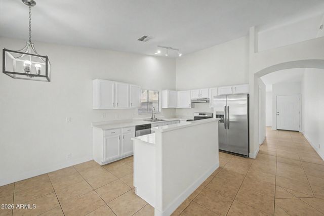 6802 W CRITTENDEN Lane, Phoenix, AZ 85033