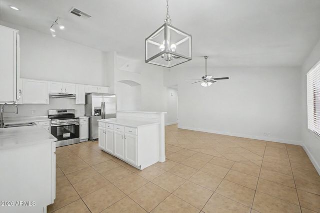 6802 W CRITTENDEN Lane, Phoenix, AZ 85033