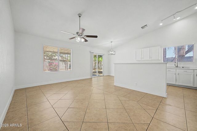 6802 W CRITTENDEN Lane, Phoenix, AZ 85033