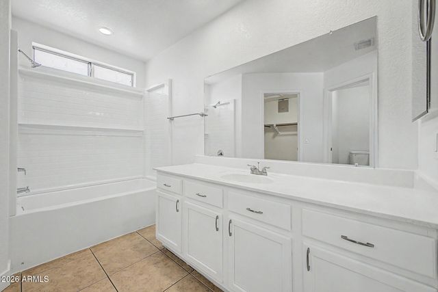 6802 W CRITTENDEN Lane, Phoenix, AZ 85033